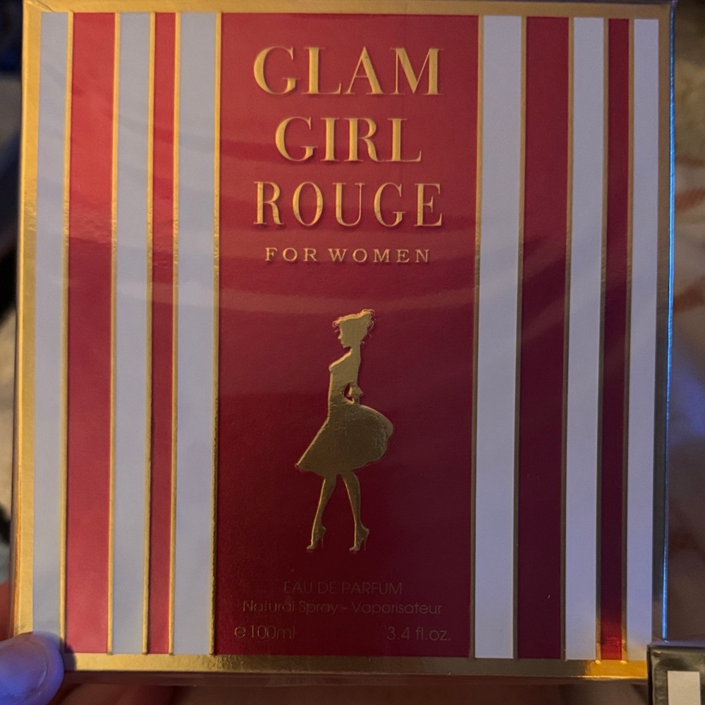 NIB Glam Girl Red